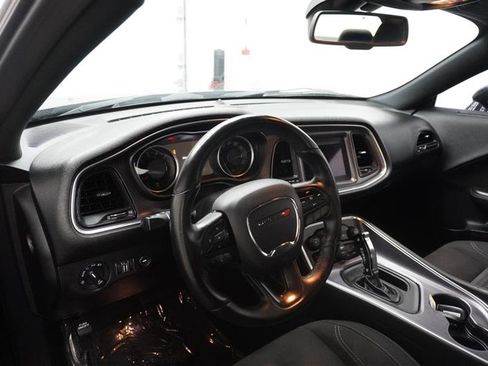 Used 2018 Dodge Challenger R/T RWD image 11