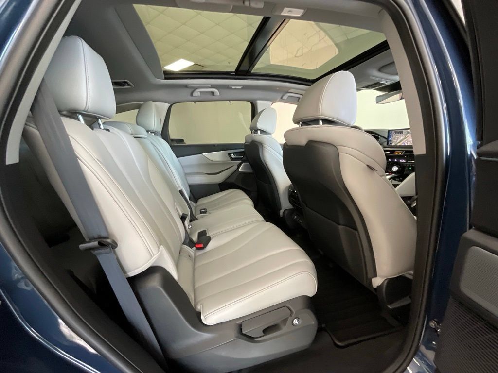 Certified 2026 Acura MDX w/ Technology Package AWD/4WD image 23