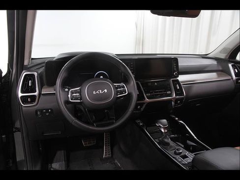 Used 2023 Kia Sorento SX Prestige AWD/4WD image 6
