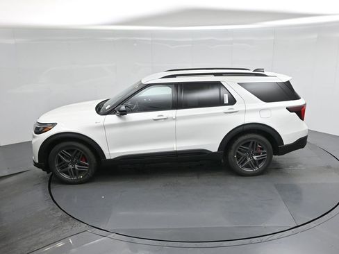 New 2026 Ford Explorer ST-Line image 44