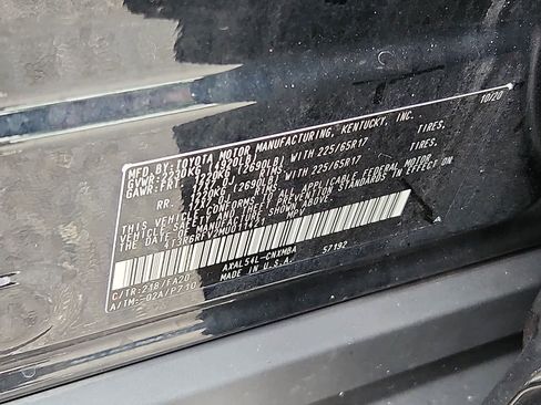 Certified 2021 Toyota RAV4 XLE image 28