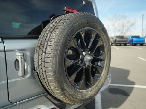 Used 2021 Jeep Wrangler Unlimited Sahara image 40