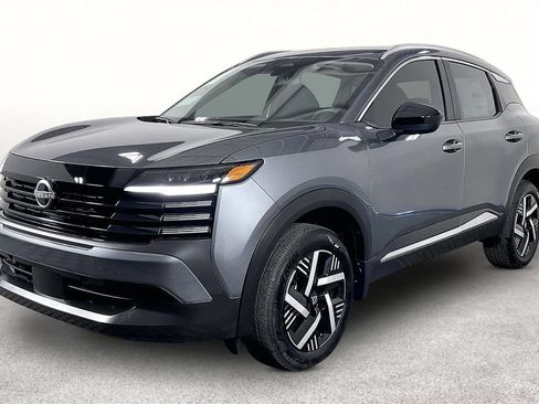 New 2026 Nissan Kicks SV w/ Cold Weather Package FWD image 4