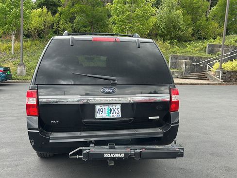 Used 2016 Ford Expedition EL XLT w/ Equipment Group 202A AWD/4WD image 4