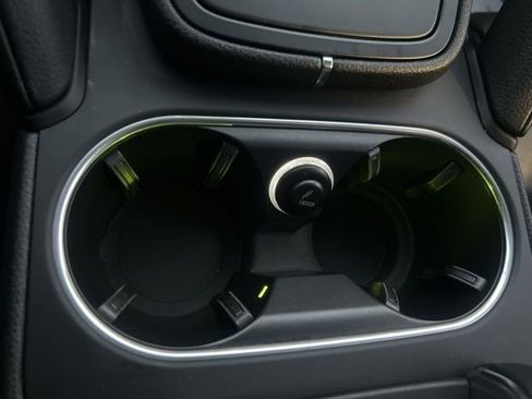 Used 2020 Porsche Cayenne image 31