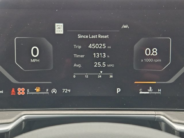 Used 2025 Kia Sorento SX AWD/4WD image 16