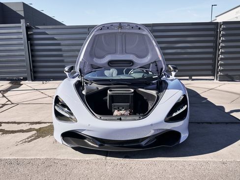 Used 2022 McLaren 720S Spider image 26