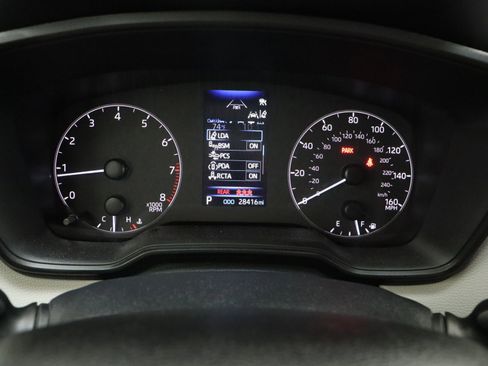 Certified 2023 Toyota Corolla Cross LE w/ Moonroof Package image 39