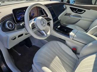 Used 2023 Mercedes-Benz EQE 350+ SUV w/ Exclusive Trim Package video 2