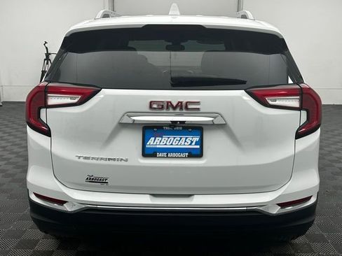 Used 2023 GMC Terrain SLT image 14