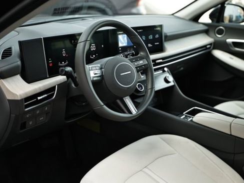 Certified 2025 Hyundai Sonata SEL image 18