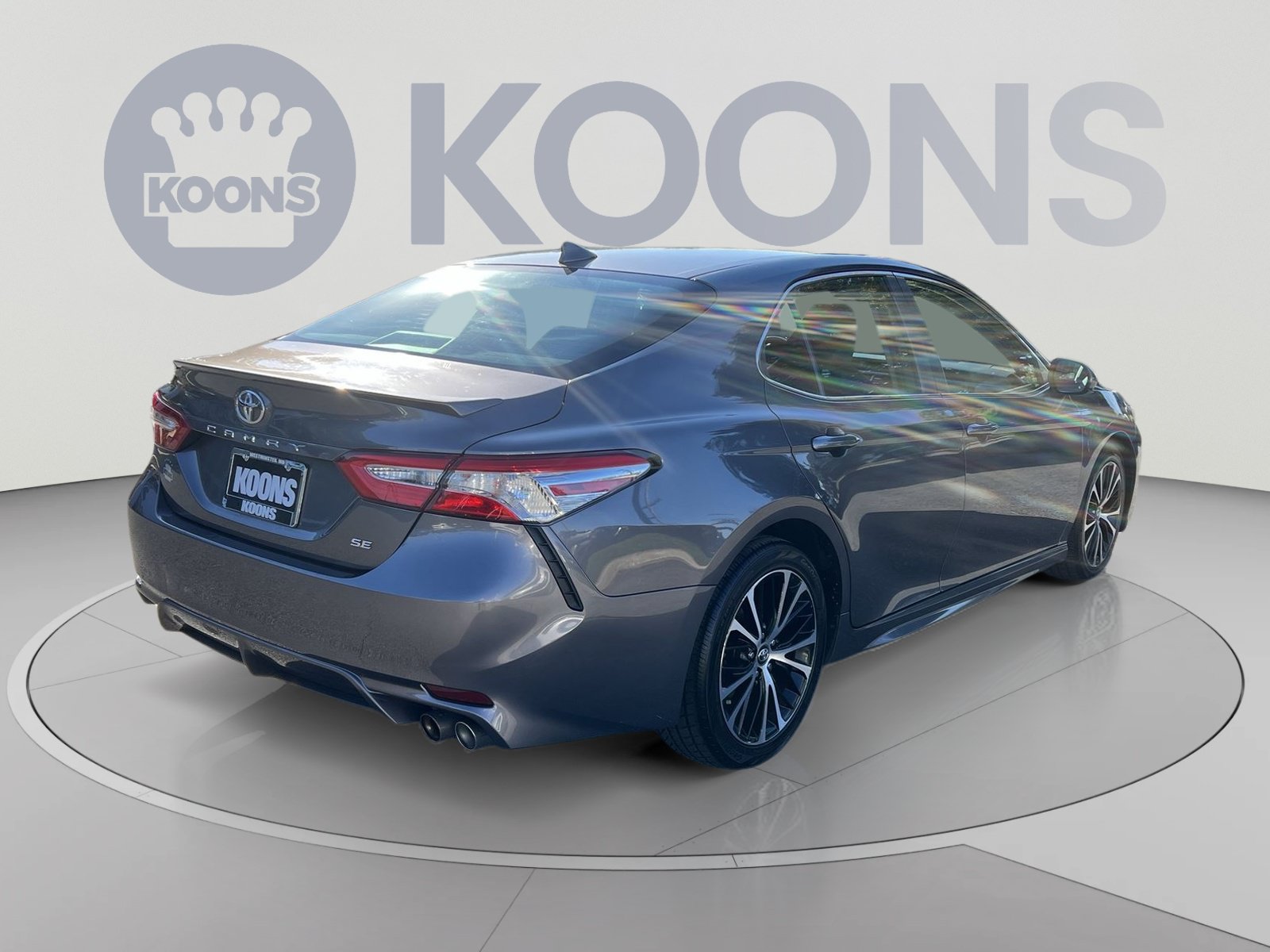 Used 2020 Toyota Camry SE FWD image 7