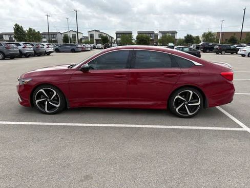 Used 2021 Honda Accord Sport image 2