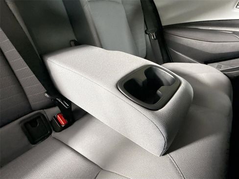 Certified 2023 Toyota Corolla SE image 36