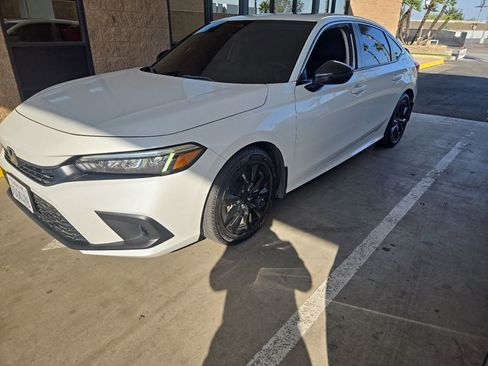 Used 2022 Honda Civic EX image 8