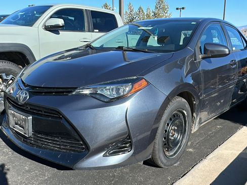 Certified 2017 Toyota Corolla LE image 3