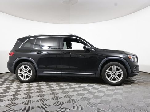 Certified 2023 Mercedes-Benz GLB 250 4MATIC image 8
