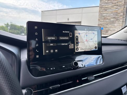 New 2025 Mitsubishi Outlander SE image 8