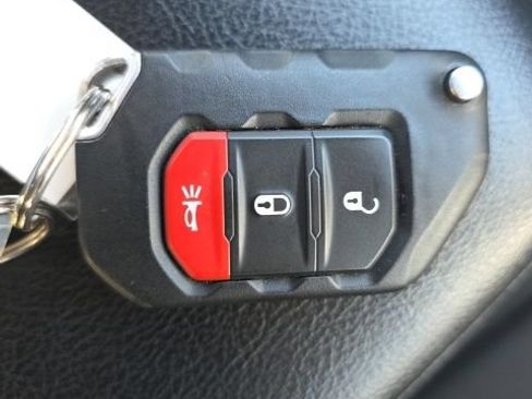Used 2021 Jeep Wrangler Sport AWD/4WD image 15