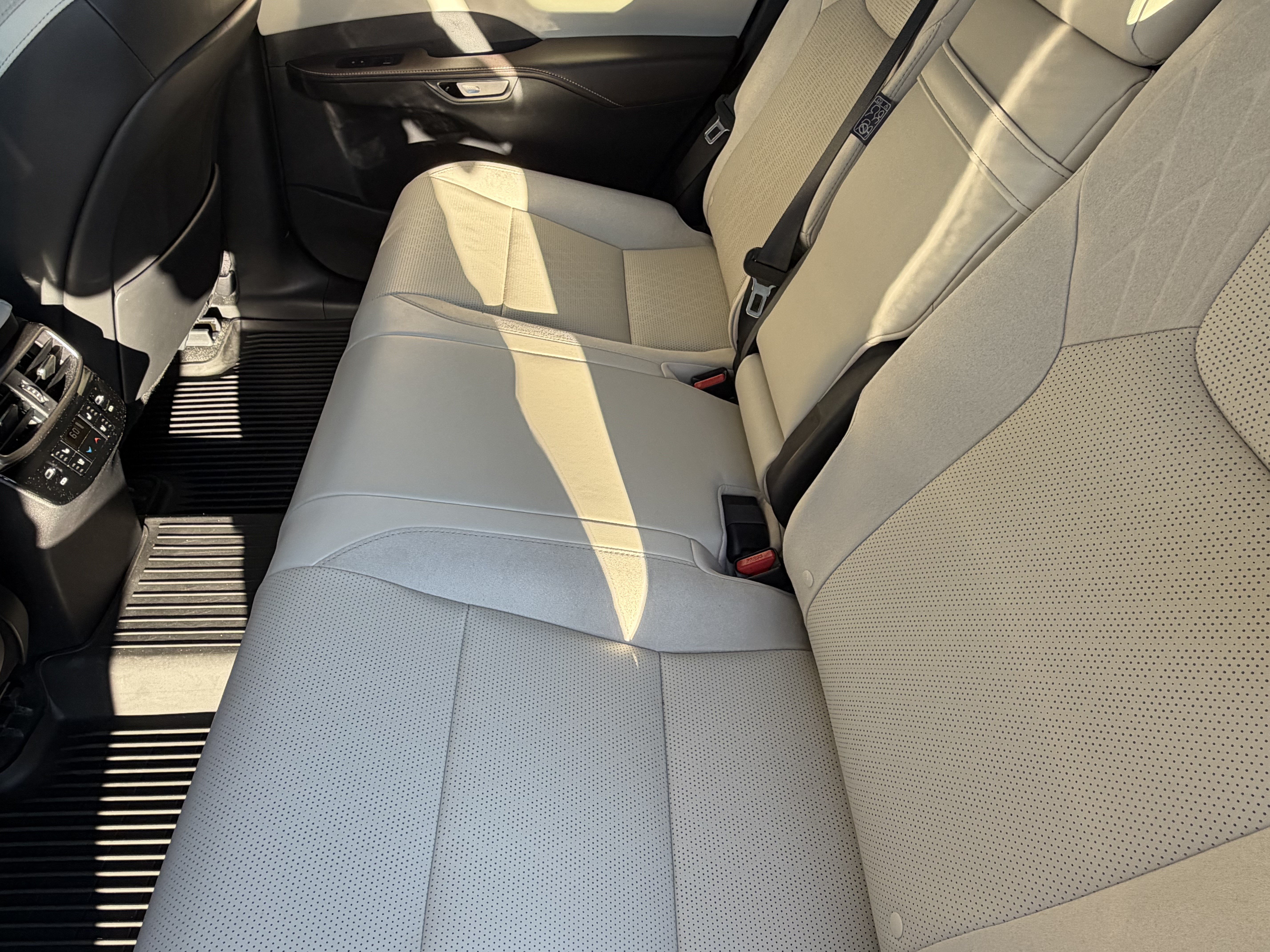 Used 2026 Lexus RX 350 FWD w/ Convenience Package image 30
