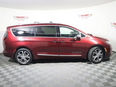 Used 2022 Chrysler Pacifica Pinnacle