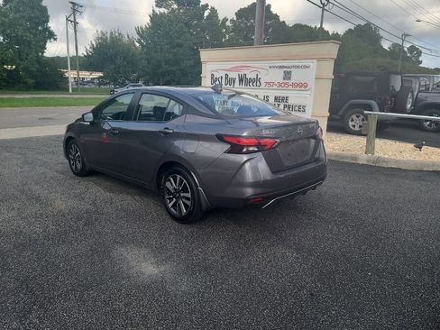 Used 2024 Nissan Versa SV w/ Trunk Package image 5