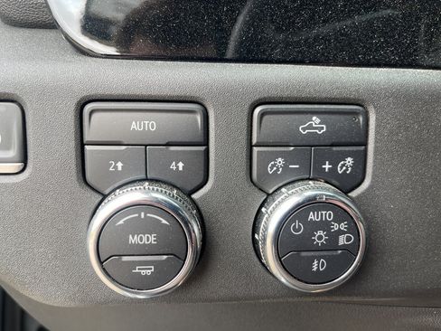 Used 2023 GMC Sierra 1500 Elevation image 8