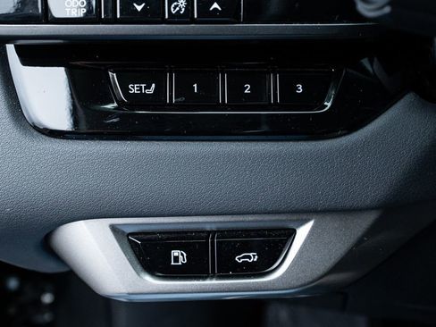 Used 2023 Lexus RX 350 Premium image 22