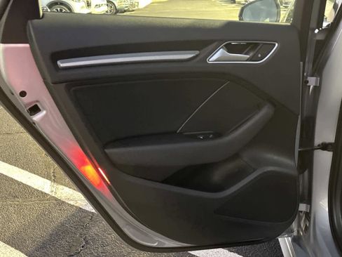 Used 2017 Audi A3 e-tron Premium Plus w/ Technology Package image 13