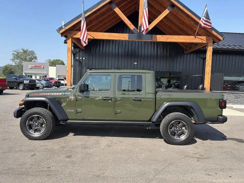 Used 2022 Jeep Gladiator Rubicon w/ Trailer Tow Package AWD/4WD image 24