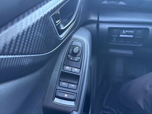 Used 2019 Subaru Crosstrek 2.0i Premium image 16