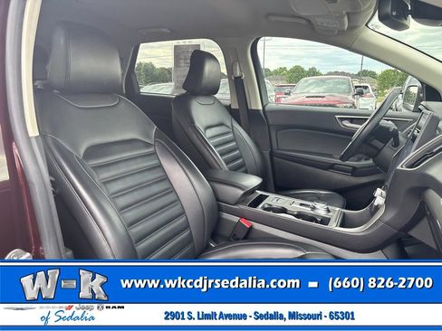 Used 2024 Ford Edge SEL AWD/4WD image 25