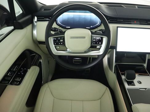 New 2026 Land Rover Range Rover SE image 10