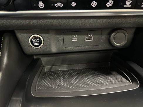 Used 2023 Nissan Rogue SL image 23