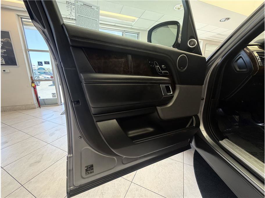 Used 2020 Land Rover Range Rover AWD/4WD image 10