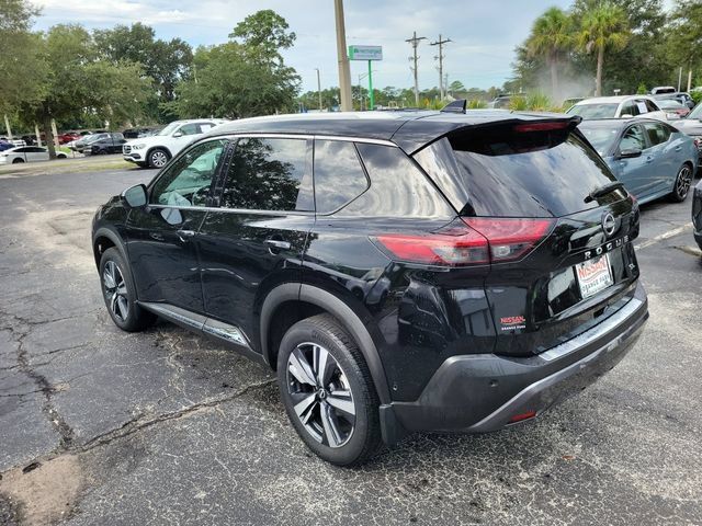 Used 2023 Nissan Rogue SL w/ SL Premium Package FWD image 3