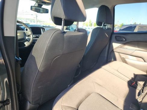 Used 2018 Chevrolet Colorado LT AWD/4WD image 16