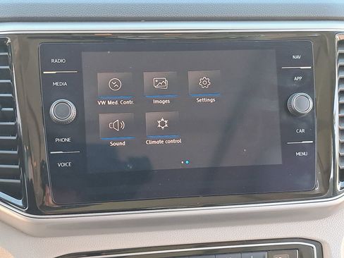 Used 2018 Volkswagen Atlas SEL Premium image 27