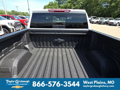New 2026 Chevrolet Silverado 1500 LT Trail Boss w/ Convenience Package II AWD/4WD image 8