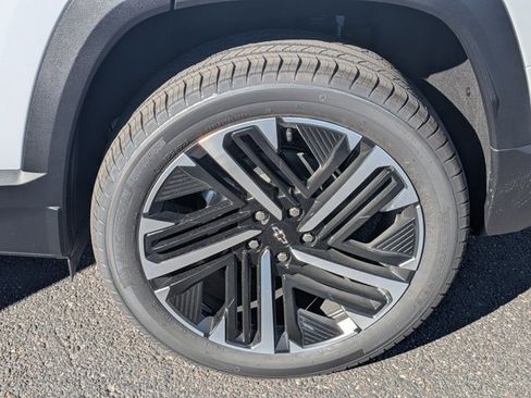 Used 2026 Chevrolet Equinox RS w/ Convenience Package III image 10