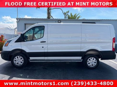 Used 2025 Ford Transit 250 Low Roof w/ Exterior Upgrade Package RWD image 8