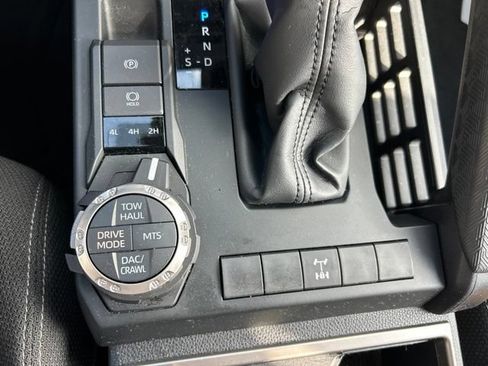 Used 2025 Toyota 4Runner TRD Off-Road AWD/4WD image 23