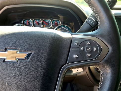 Used 2018 Chevrolet Silverado 1500 LTZ Z71 w/ LTZ Plus Package AWD/4WD image 18