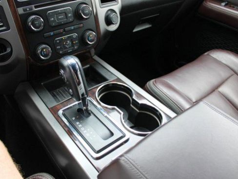 Used 2017 Ford Expedition EL Platinum image 24