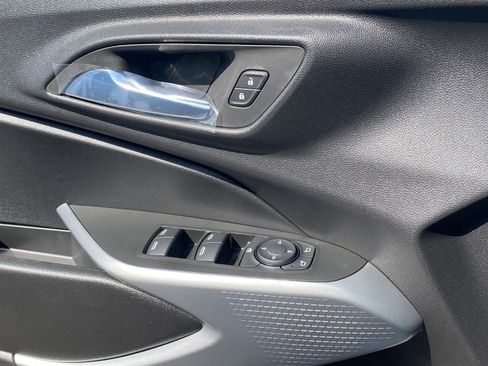 New 2026 Chevrolet Trax RS w/ Sunroof Package FWD image 20