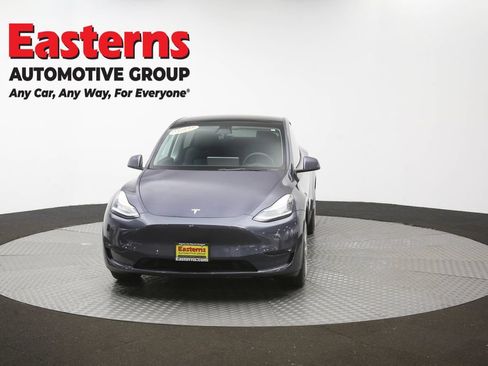 Used 2021 Tesla Model Y Long Range AWD/4WD image 44