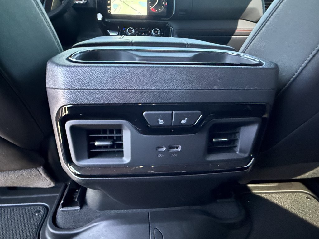 Used 2025 GMC Sierra 1500 AT4 w/ AT4 Premium Package AWD/4WD image 18
