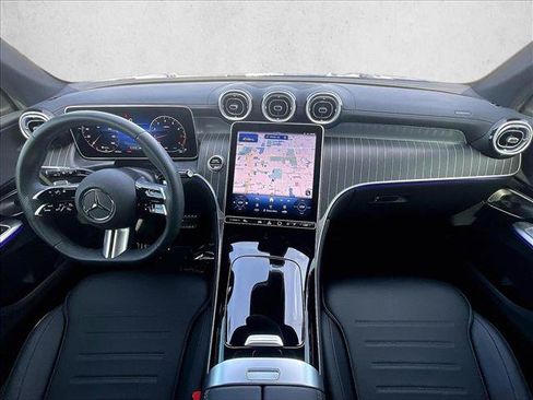 Used 2026 Mercedes-Benz GLC 300 image 16