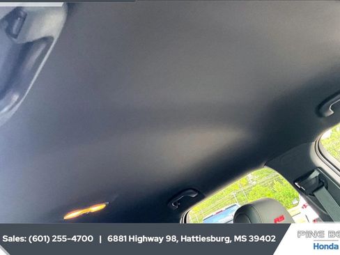 Used 2025 Chevrolet TrailBlazer RS w/ Convenience Package FWD image 16