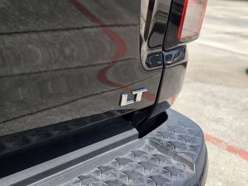 Used 2023 Chevrolet Colorado LT w/ LT Convenience Package II RWD image 6